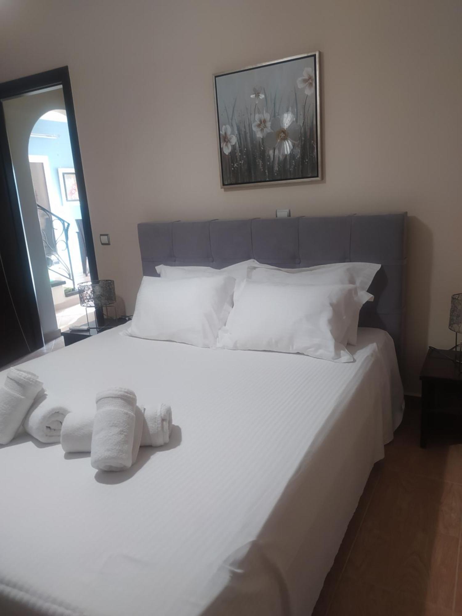 Elm Villa