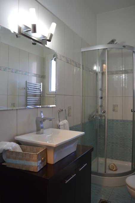 Elm Villa *